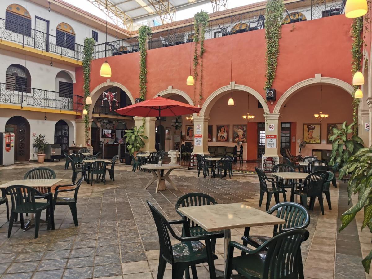 Hotel Doralba Inn Mérida Exteriör bild