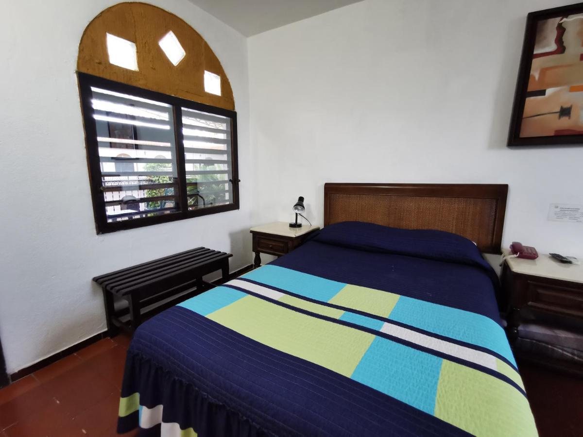 Hotel Doralba Inn Mérida Exteriör bild