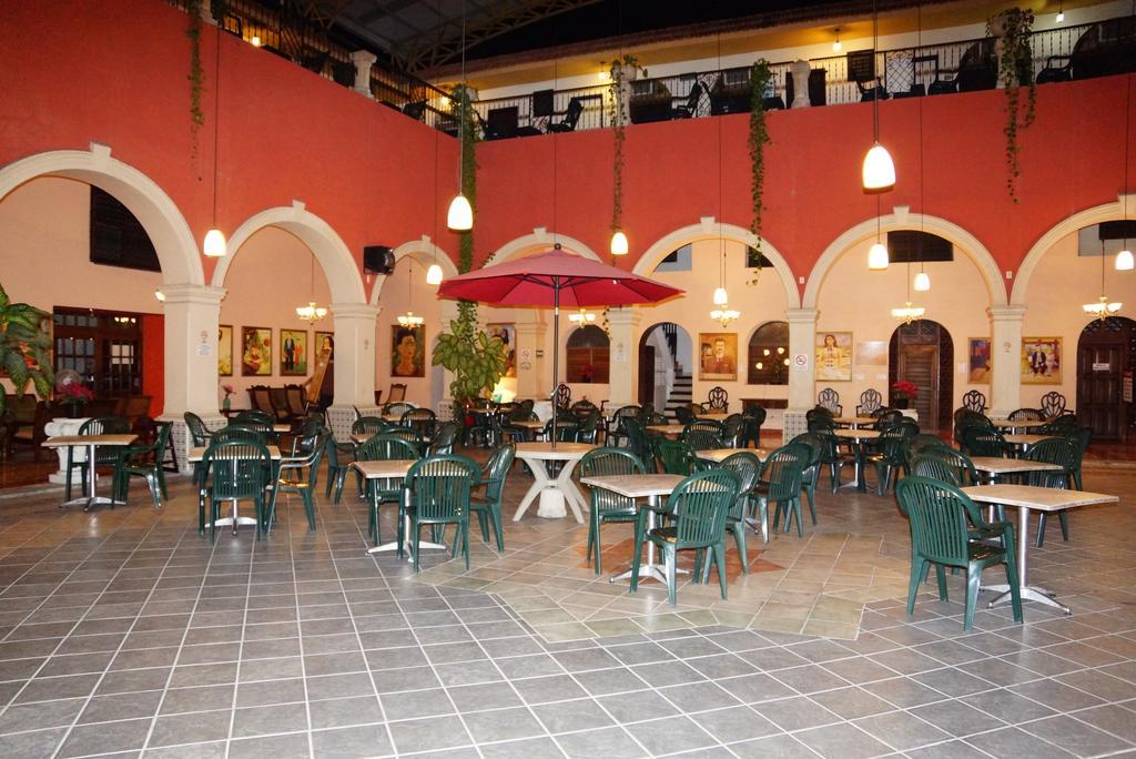 Hotel Doralba Inn Mérida Exteriör bild