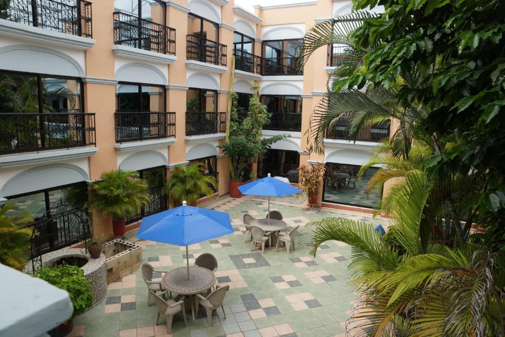 Hotel Doralba Inn Mérida Exteriör bild